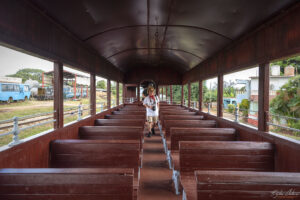 ЖП гара Тринидад - изоставен ретро вагон първа класа