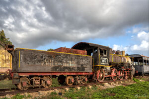 ЖП гара Тринидад - изоставен парен локомотив