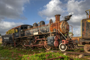 Изоставената ЖП гара Тринидад - последният локомотив изпълнявал атракционни пътувания по линията