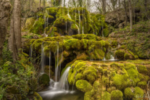 Водопад Бигора - феерия от зеленина и водни пръски