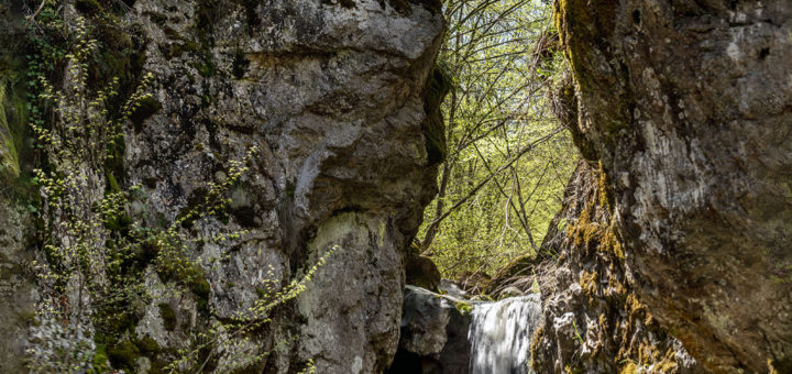 Водопад Казаните до село Чавдар
