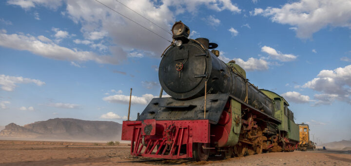 Изоставеният парен локомотив на гара Wadi Rum